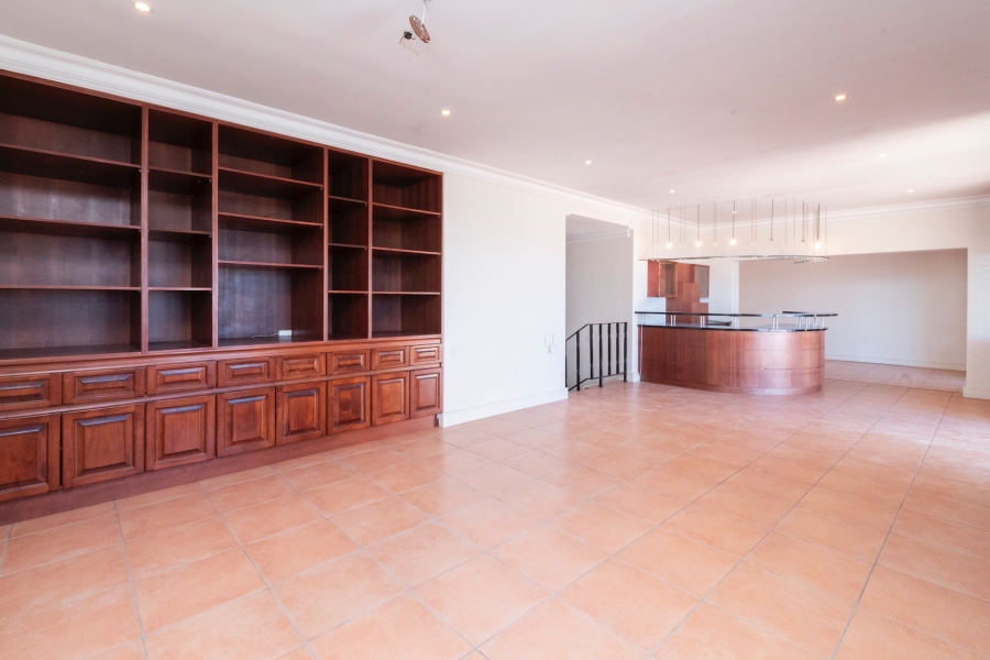 To Let 3 Bedroom Property for Rent in Mouille Point Western Cape